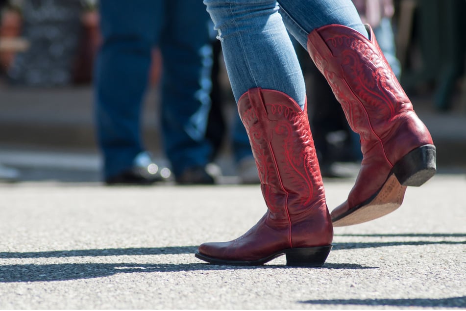 Am Samstag werden bei Country-Musik die Hüften geschwungen. (Symbolbild)