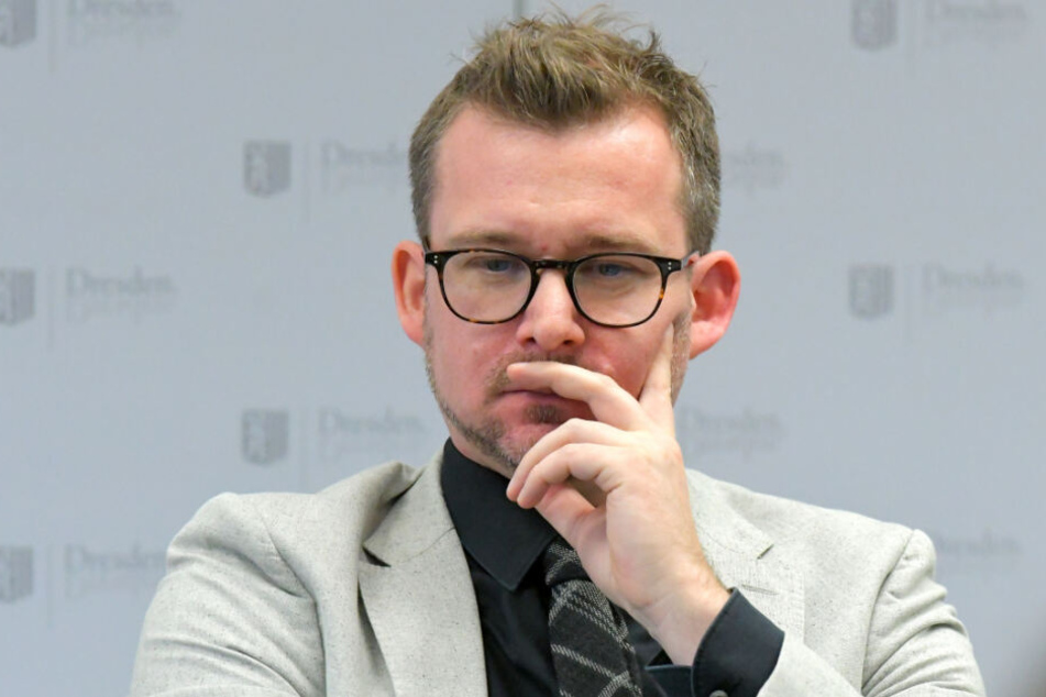 Baubürgermeister Raoul Schmidt-Lamontain (43, Grüne) will die Bebauung des Neustädter Markts zurückstellen.