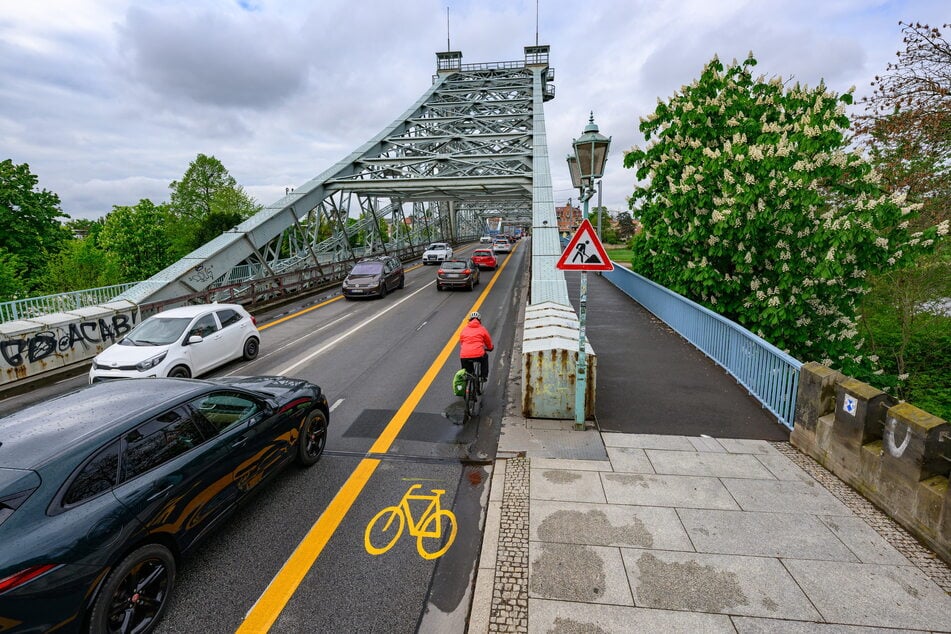 Radfahrer machten von ihren neuen Möglichkeiten gerne Gebrauch.