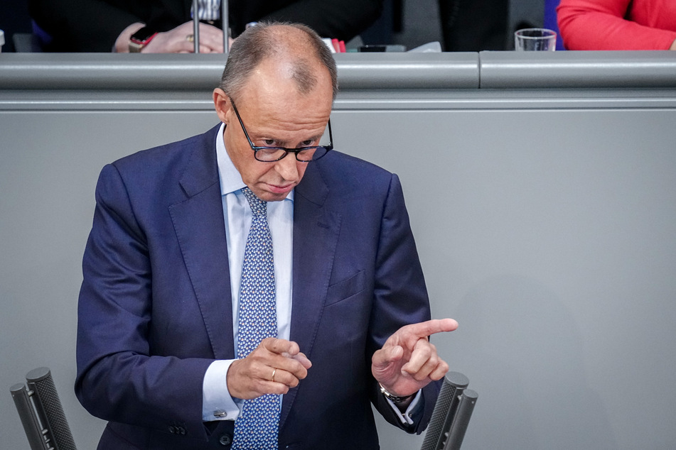 Das Vorgehen der Ampel bei der Gesetzgebung habe laut CDU-Chef Friedrich Merz (67) das Vertrauen der Bevölkerung verspielt.