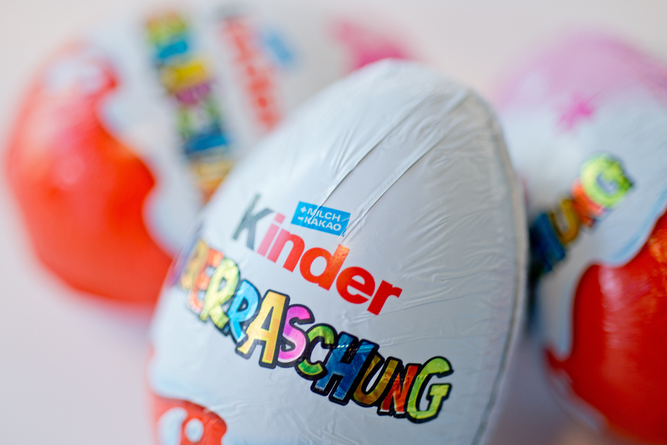 Knapp zwei Wochen vor Ostern ruft Ferrero in Deutschland einige Chargen verschiedener Kinder-Produkte zurück.