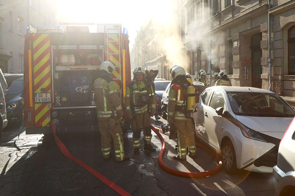 Schnell brachten die Kameraden das Feuer unter Kontrolle.
