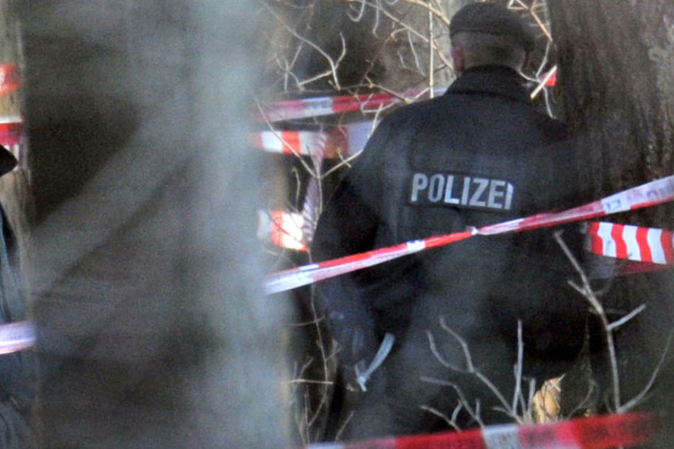 Die Leiche der 53 Jahre alten Frau wurde in einem Wald in Bayern gefunden. (Symbolbild)