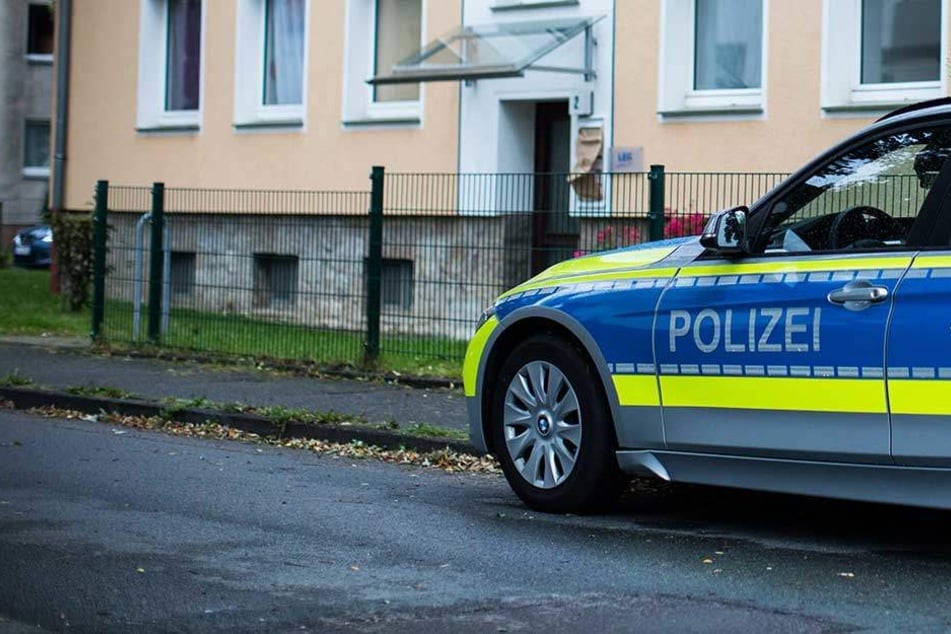 Eine Streifenwagenbesatzung war zu einem Nachbarschaftsstreit gerufen worden (Symbolbild).