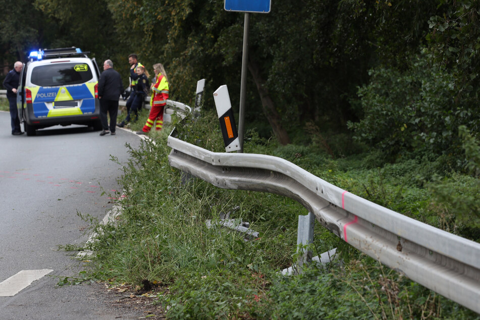 Der Polo prallte gegen eine Leitplanke.