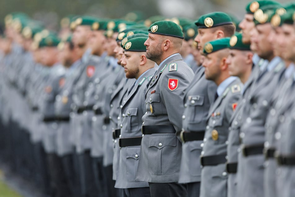 Ziel ist es, rund 80.000 neue, aktive Soldaten für die Bundeswehr zu rekrutieren. Dabei soll eine Wahl mittels Losverfahren behilflich sein. (Symbolfoto)