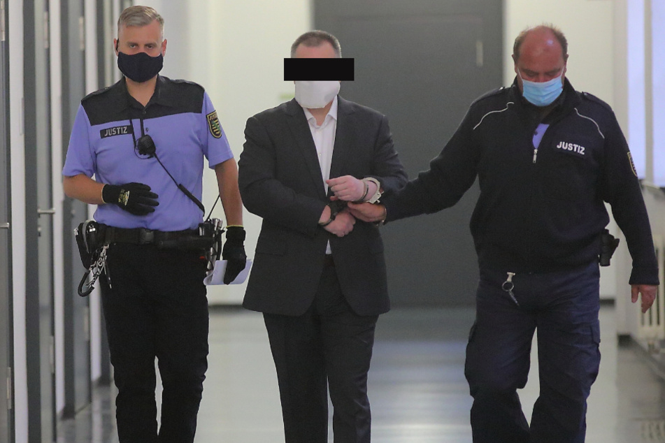 Robert W. (49) saß bis zum Ende des Prozesses in U-Haft. Gestern wurde er aus der Haft entlassen.