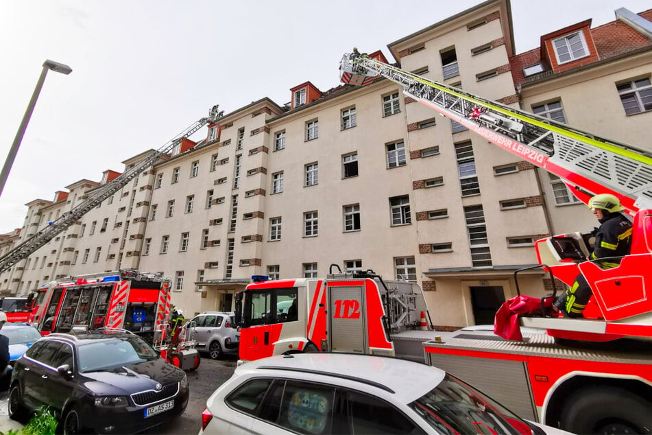 In dem Mehrfamilienhaus in Leipzig-Mockau war in der Nacht zu Mittwoch ein Feuer ausgebrochen.