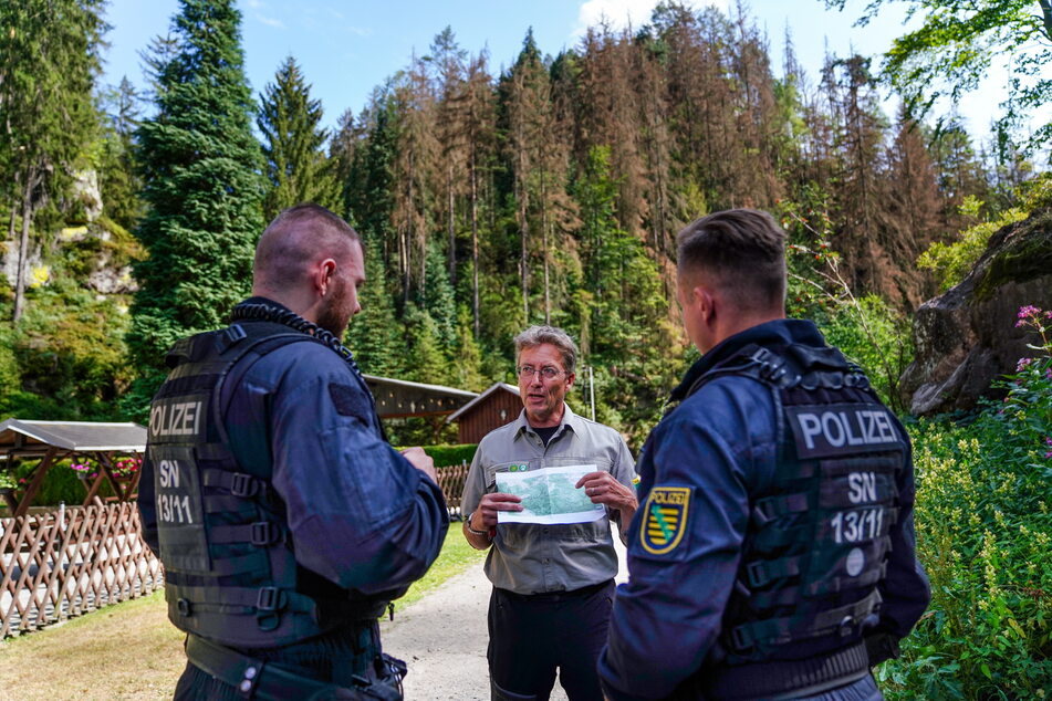 Nationalpark-Ranger und Polizei arbeiten bei den Kontrollen eng zusammen.