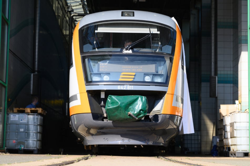 Die Länderbahn löst Ende 2026 auf der Strecke zwischen Plauen, Leipzig und Halle die DB Regio Südost ab. (Archivbild)