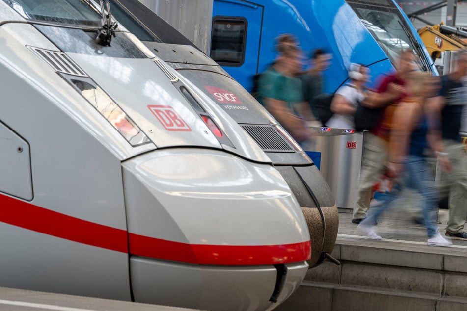 Nach dem bundesweiten Ausfall bei der Deutschen Bahn fahren die Züge wieder.