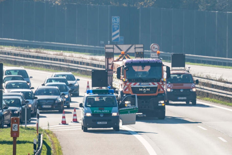 Schwerer Unfall! A13 in Richtung Berlin voll gesperrt