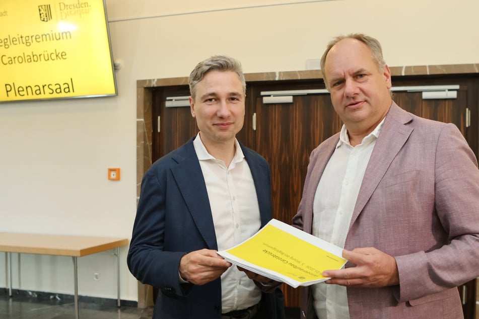 OB Dirk Hilbert (54, FDP) und Baubürgermeister Stephan Kühn (46, Grüne) tagten hinter verschlossenen Türen und traten am Nachmittag vor die Presse.
