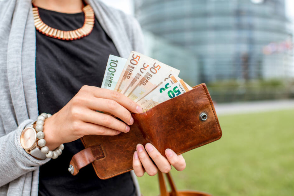 Die Frau soll nun das komplette Geld zurückzahlen. (Symbolbild)