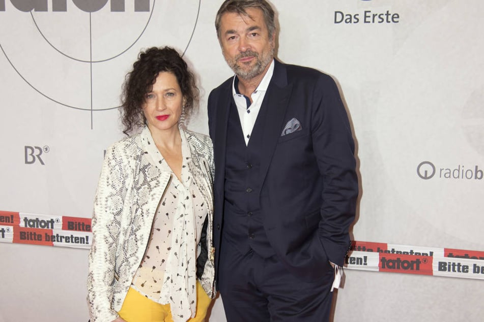 Liz Ritschard (Delia Mayer, 51) und ihr Kollege Reto Flückiger (Stefan Gubser, 61) werden Tatort-beerdigt... Seit 2012 haben sie gemeinsam ermittelt.
