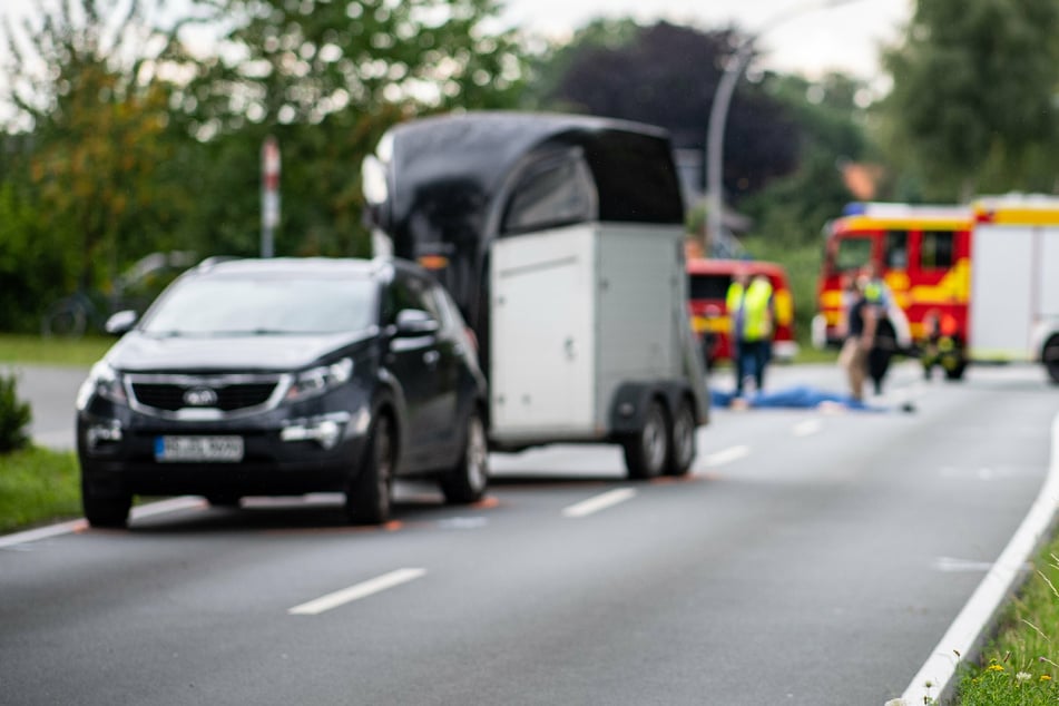 Die 19-jährige Autofahrerin erlitt einen Schock. (Symbolbild)