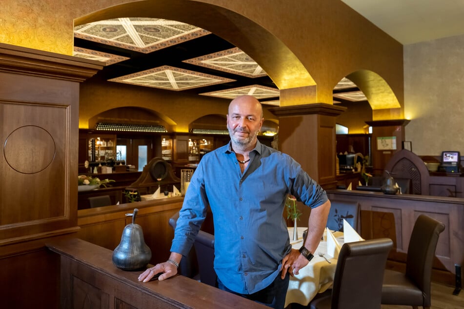 Leere im Restaurant: Dirk Gust (51) beklagt zu wenige Gäste in der Ratsstube.