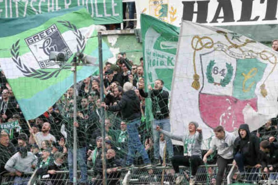 Die Fans von Chemie Leipzig konnten sich über einen Punkt beim Berliner AK freuen. (Symbolbild)