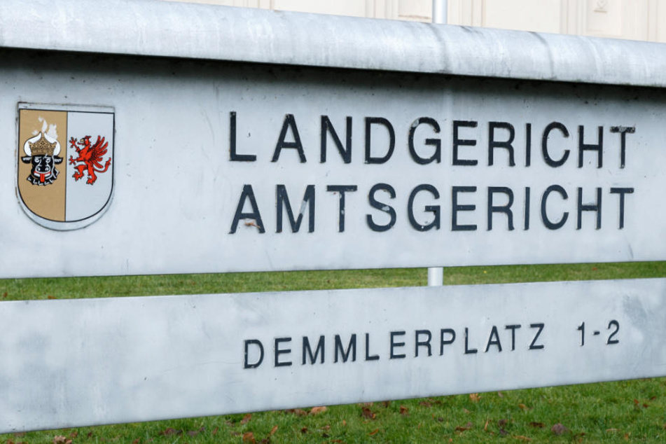 Wegen schweren sexuellen Missbrauchs wurde der Mann jetzt verurteilt (Symbolbild).