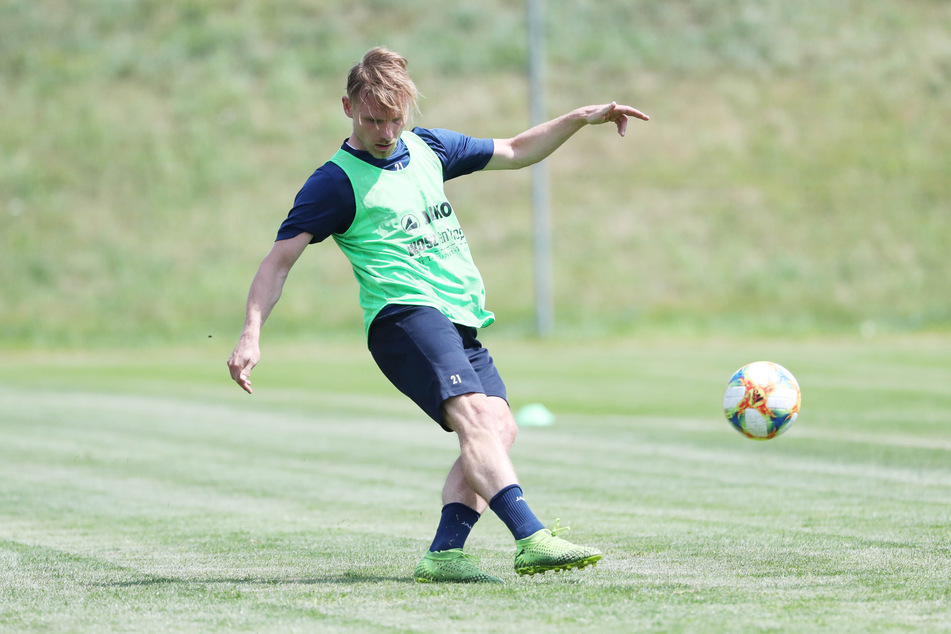 Robert Zickert beim Training im Chemnitzer Sportforum. Der Neuzugang der Himmelblauen freut sich auf die neue Herausforderung und eine attraktive Liga.
