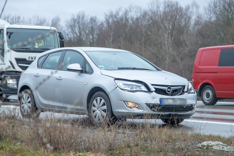 Auffahrunfall auf A72: Polizei warnt vor Stau