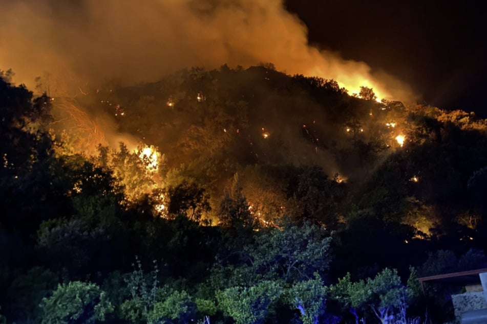 Verheerende Brände: Drei Menschen sterben auf beliebter Urlaubsinsel