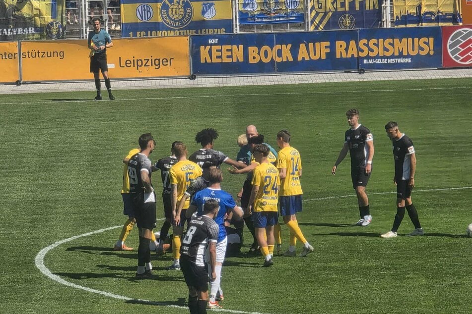 Die Lok-Spieler waren mit der Entscheidung natürlich nicht einverstanden.