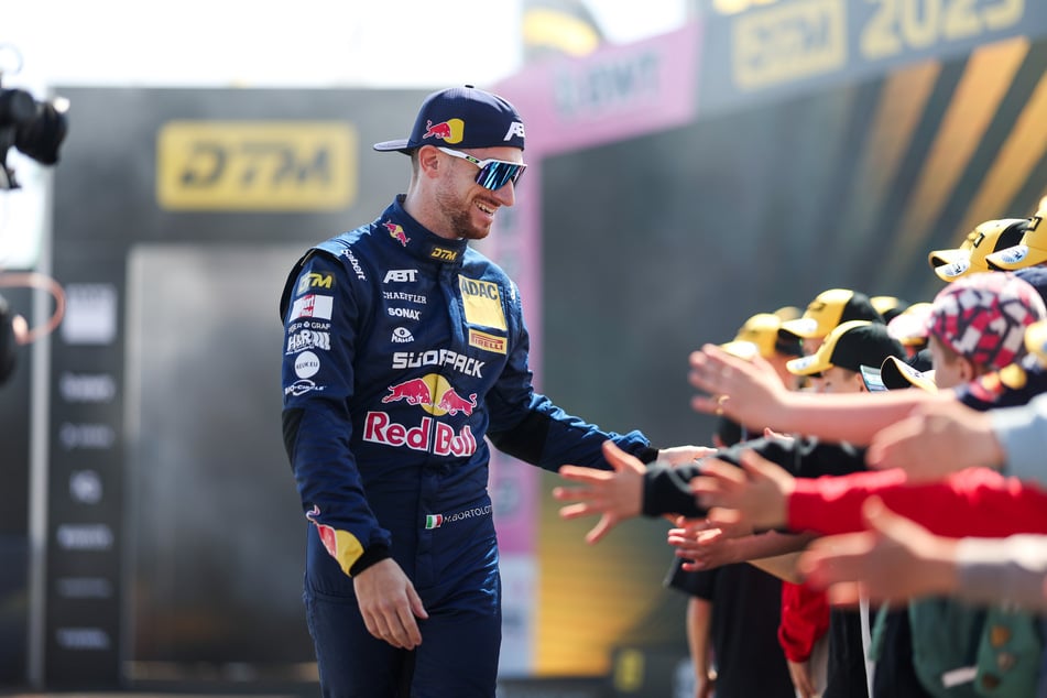 In der DTM Fan Zone könnt Ihr Rennsport-Idole wie Mirko Bortolotti hautnah erleben.