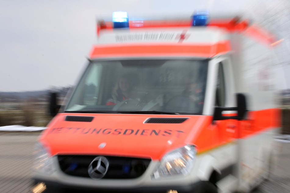 Das Ehepaar wurde in ein Krankenhaus gebracht. (Symbolbild)