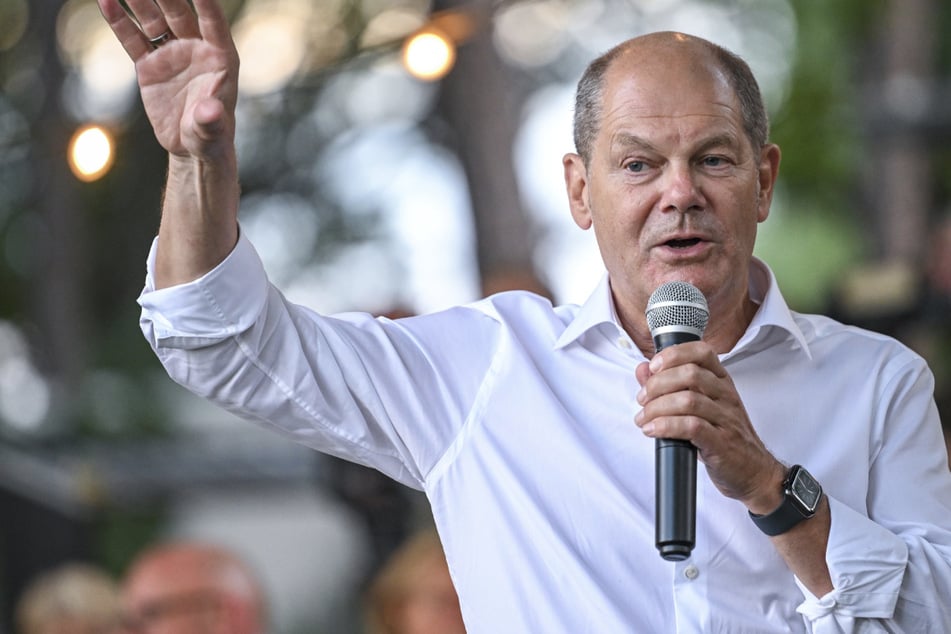 Kanzler Olaf Scholz (65) fühlt sich in Potsdam pudelwohl.