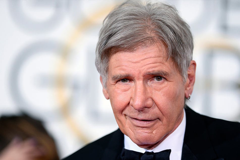 Hollywood-Star Harrison Ford hat nach einem Unfall eine Frau gerettet.