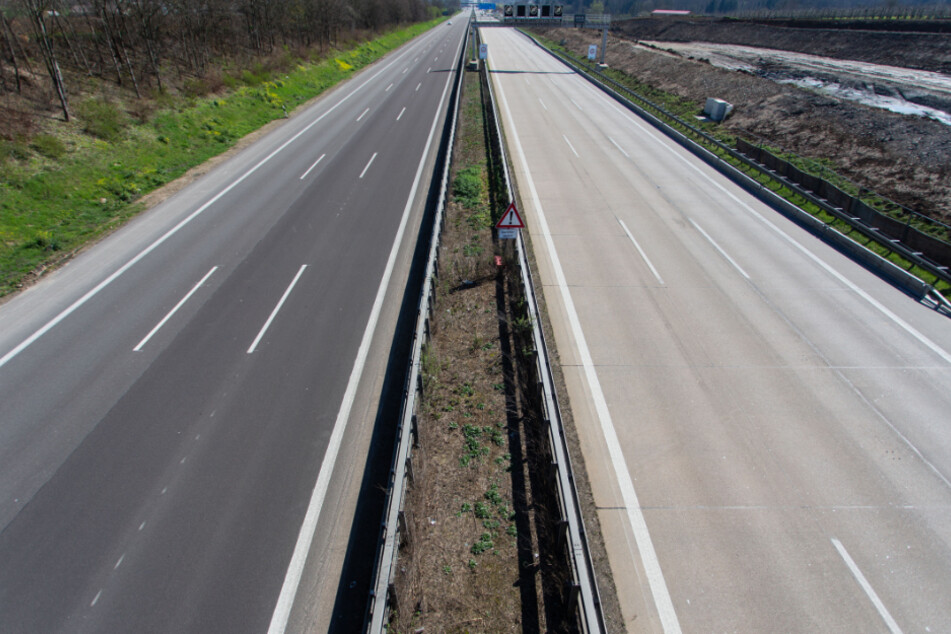 Die A8 wird am Mittwoch im Raum Augsburg zwischen 17.30 Uhr bis voraussichtlich 22 Uhr gesperrt sein. (Symbolbild)