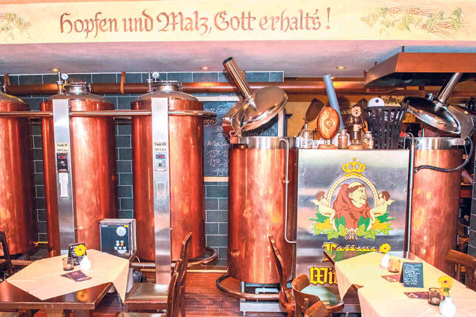 In der Braustube im „Hotel Blauer Engel“ ist man hautnah beim Brauen
dabei.