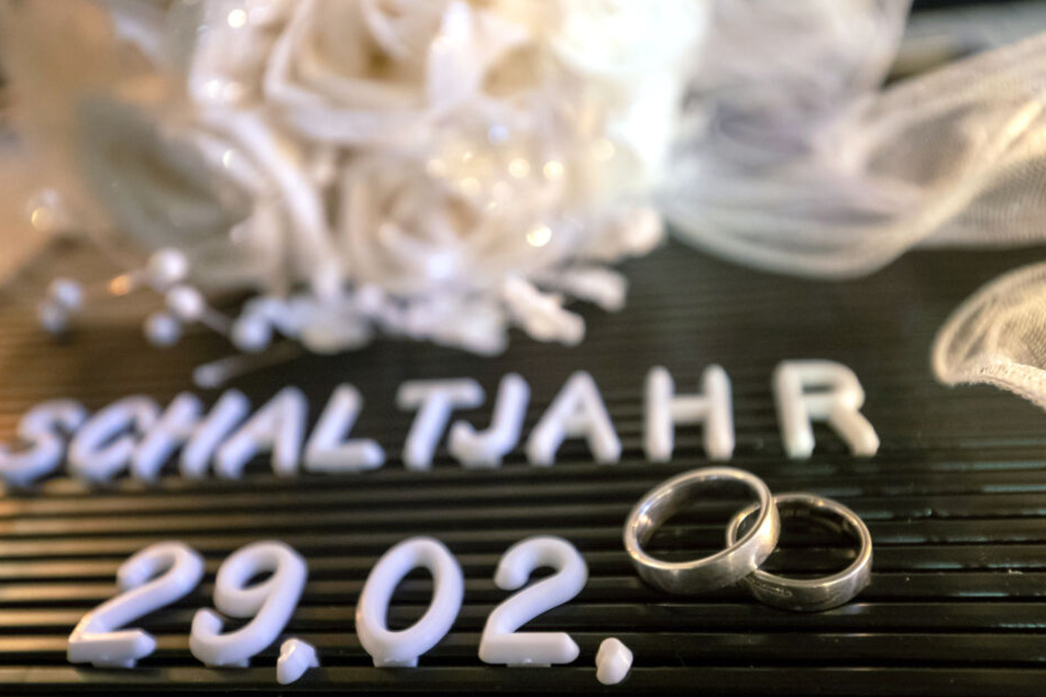 Mit dem Schaltjahr 2020 kann man den Hochzeitstag am 29.02 nur alle vier Jahre feiern.