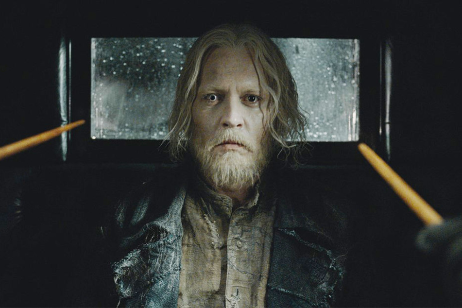 Gellert Grindelwald (Johnny Depp) wurde am Ende des ersten Filmes geschnappt. Doch ein so mächtiger dunkler Zauberer wird nicht lange eingesperrt bleiben...