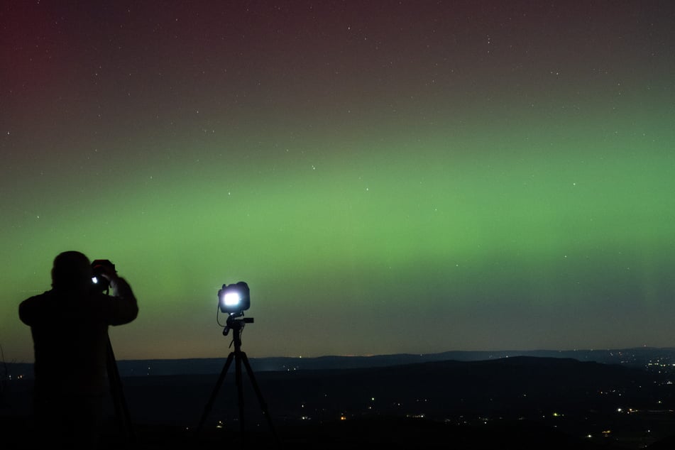 The CME that triggered Thursday's auroras erupted from a spot on the Sun pointed directly at Earth.