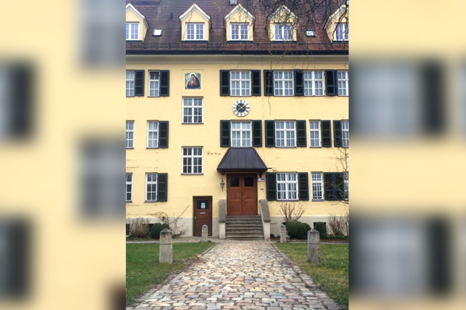 Ein 56 Jahre alter Mann, der selbst wegen schweren Missbrauchs an kleinen Kindern angeklagt ist, hatte vor Gericht angegeben, in seiner Kindheit und Jugend unter anderem im Piusheim von mehreren Männern missbraucht worden zu sein.