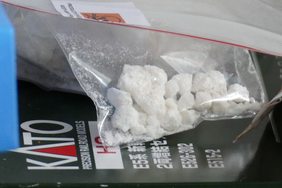 500 Gramm der Substanz "3-MMC" stellte die Polizei in Ludwigshafen sicher.