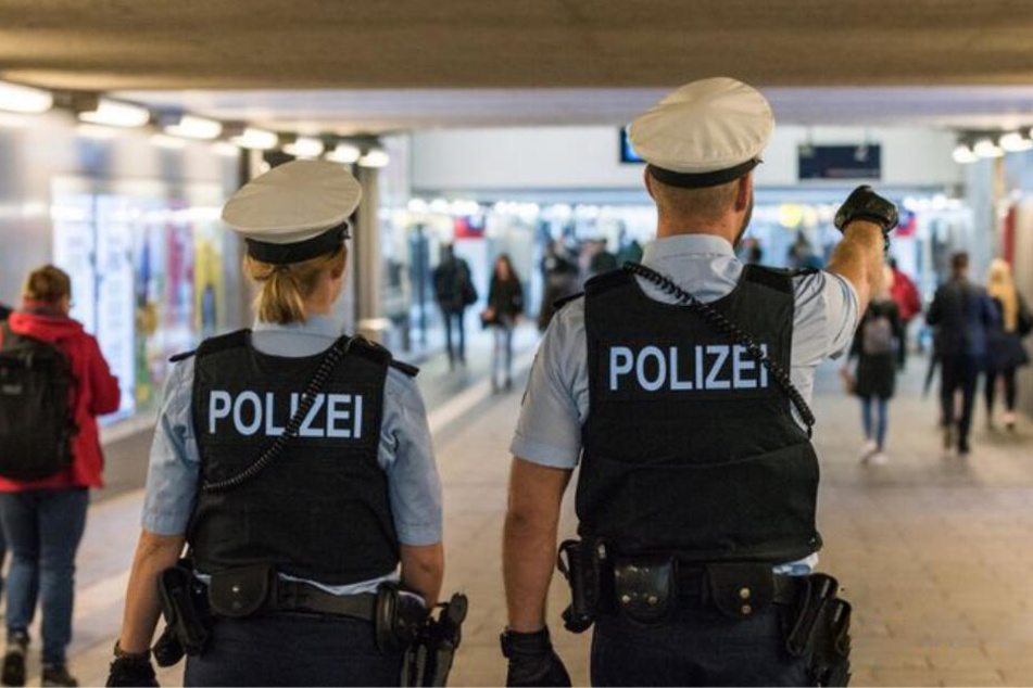 Ehrliche Finder gaben bei der Bundespolizei am Münchner Ostbahnhof große Geldbeträge ab. (Symbolbild)