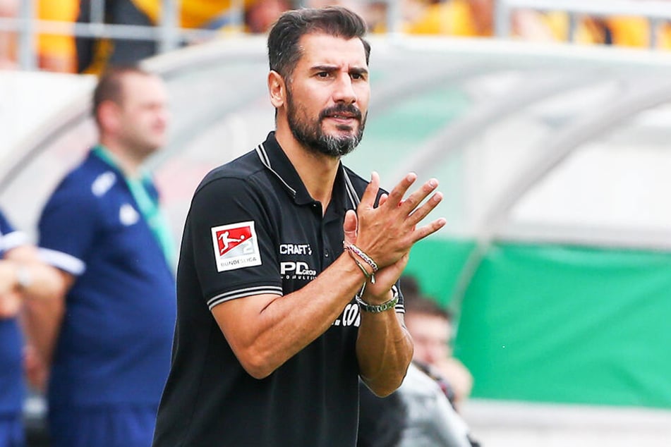 Dynamo zog mit Coach Cristian Fiel dank eines 3:0-Siegs gegen TuS Dassendorf in die zweite DFB-Pokal-Runde ein.