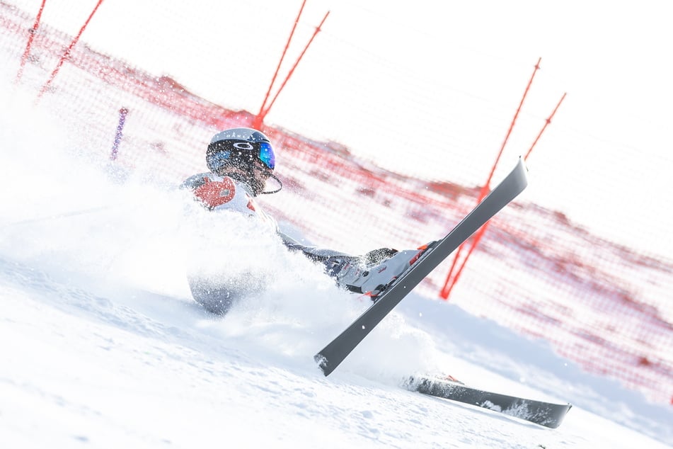 Bei seinem nun wohl letzten Rennen im Ski-Alpin-Weltcup schied Marcel Hirscher nach einem Sturz im ersten Durchgang aus.