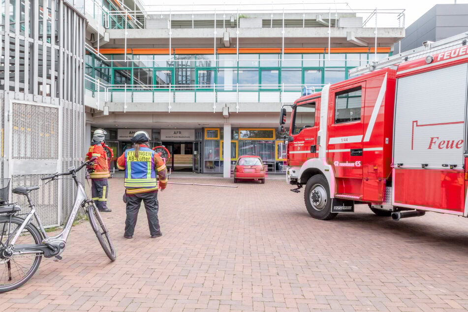 Einsatzkräfte am Mittwoch in Ettlingen.