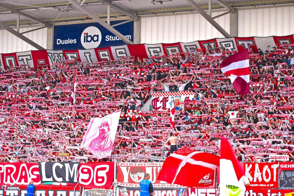 Mit einer Jahreskarte verpasst Ihr in der kommenden Saison kein Spiel des FC Rot Weiß Erfurt.