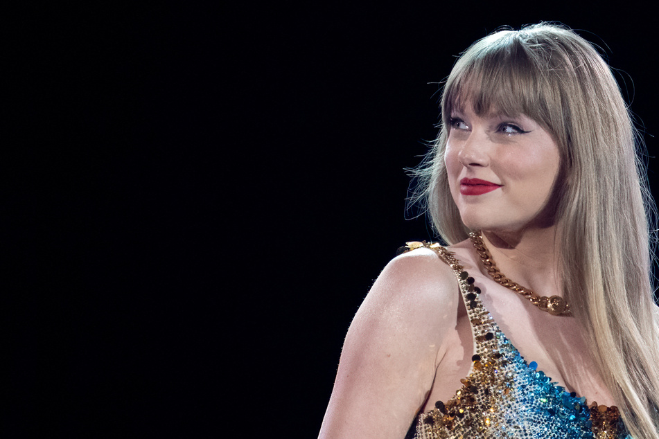 Taylor Swift selected one song of each of her re-recorded albums for Sunday night's surprise songs.