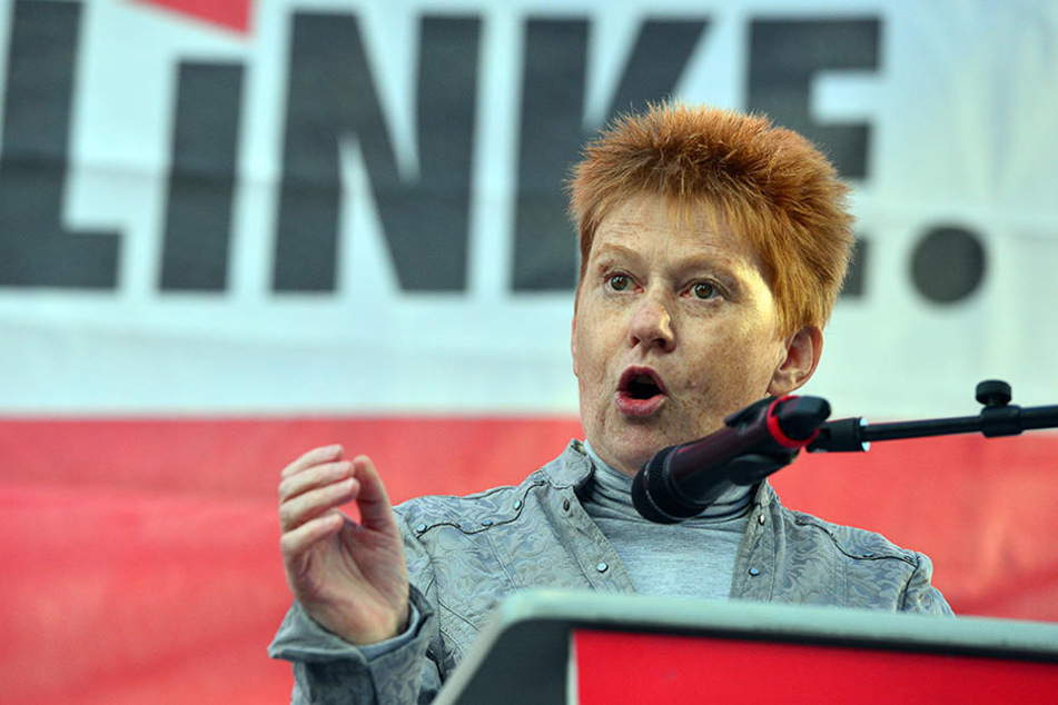 Bundestagsvizepräsidentin Petra Pau (Die Linke) bei einer Wahlkampfveranstaltung ihrer Partei.