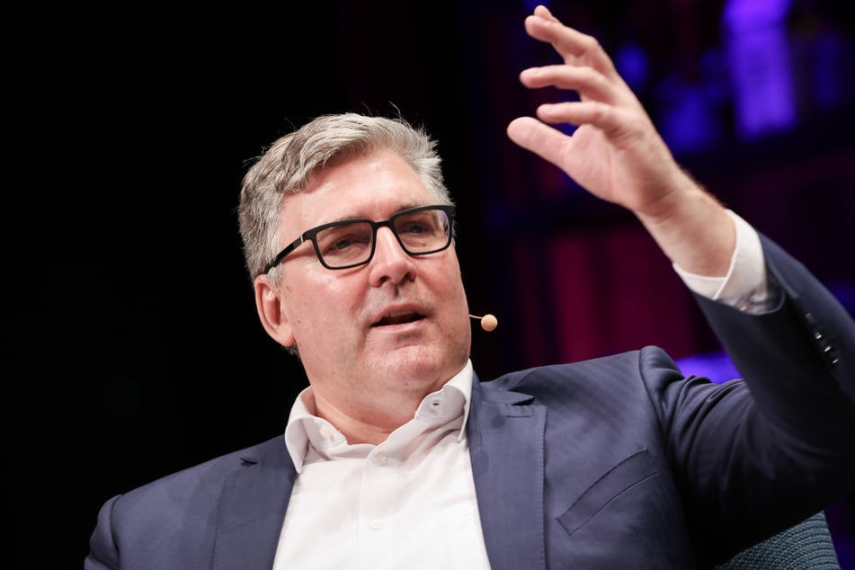 Vorstandssprecher Axel Hellmann (54) äußerte auf der Mitgliederversammlung Kritik an Personal-Entscheidungen der SGE.