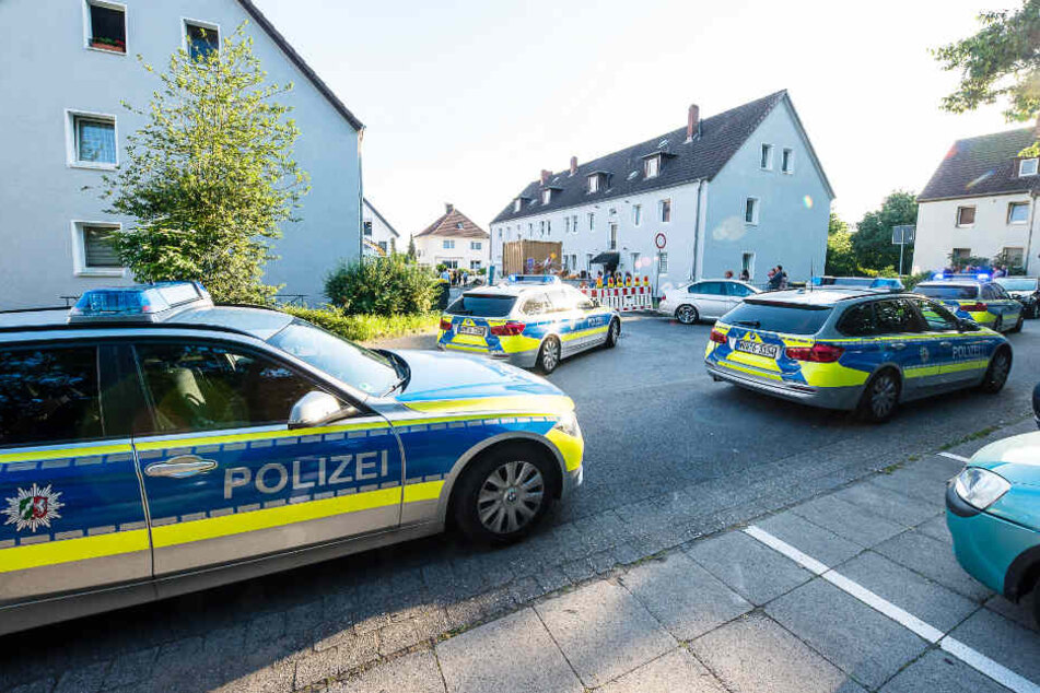 Ein Großaufgebot der Polizei war am Einsatzort.