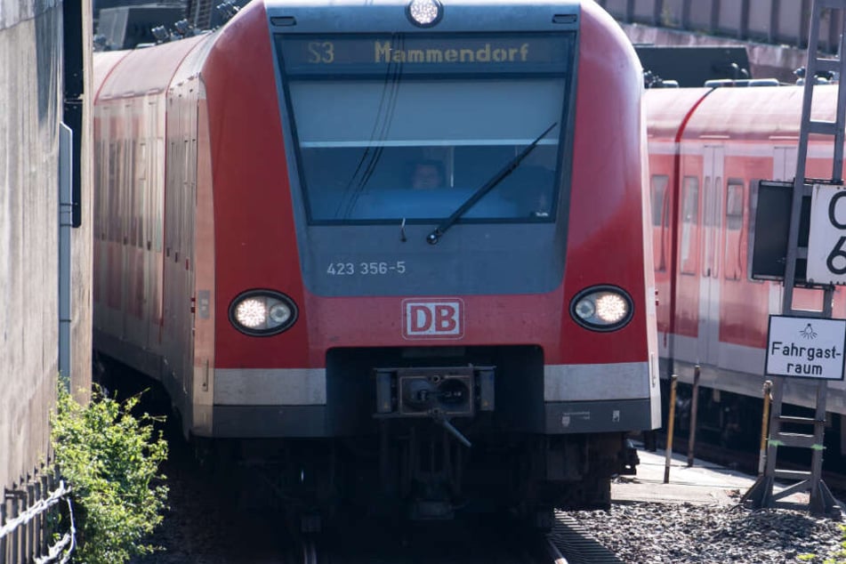 Eine Störung an einem Stellwerk sorgt in München für erhebliche Probleme. (Symbolbild)