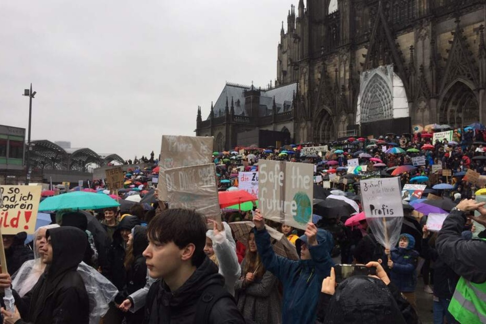 Bei der Demo forderten Jugendliche einen besseren Klimaschutz.