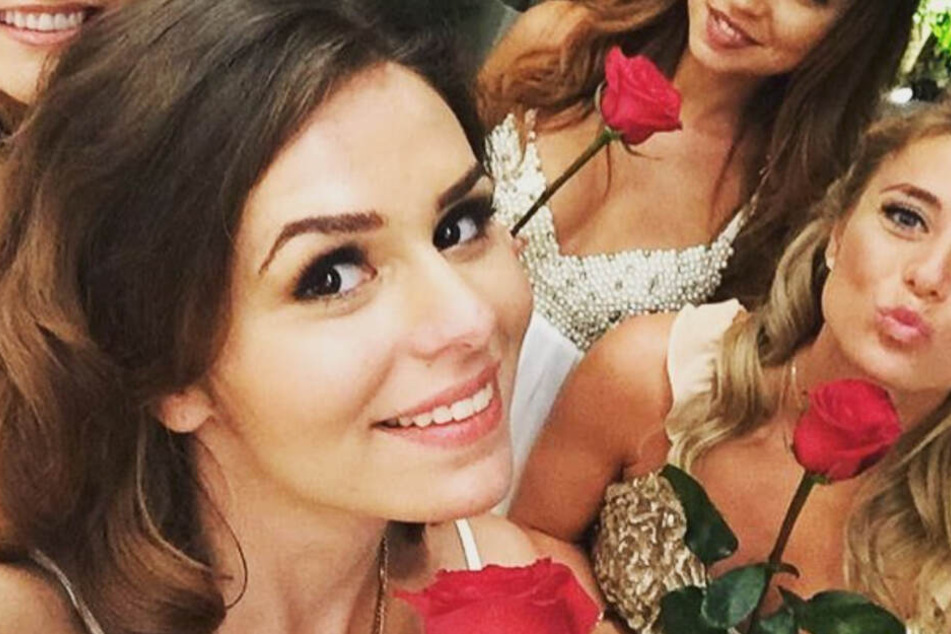 Janine Christin (links) nahm vor einem Jahr beim Bachelor teil.